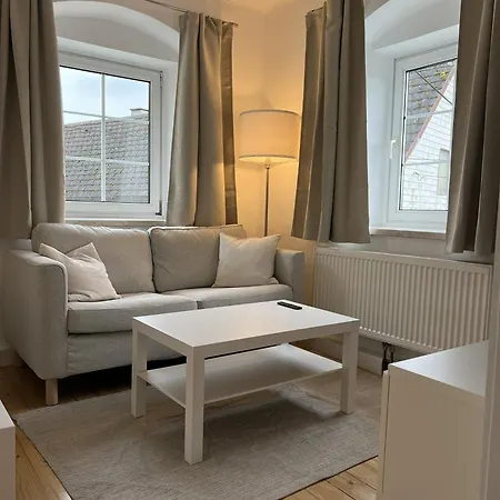 アパート Yellow House - 3 *