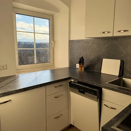 Yellow House - 3 * Steyr