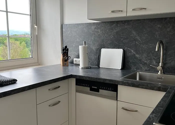 Yellow House - 3 * Steyr