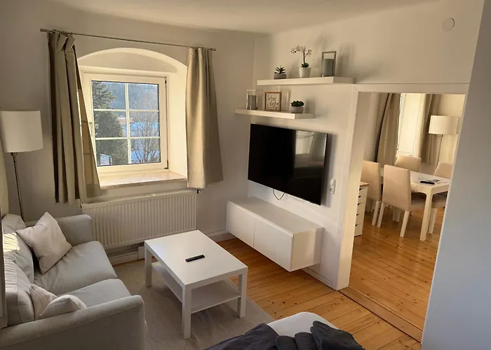 Yellow House - 3 Daire