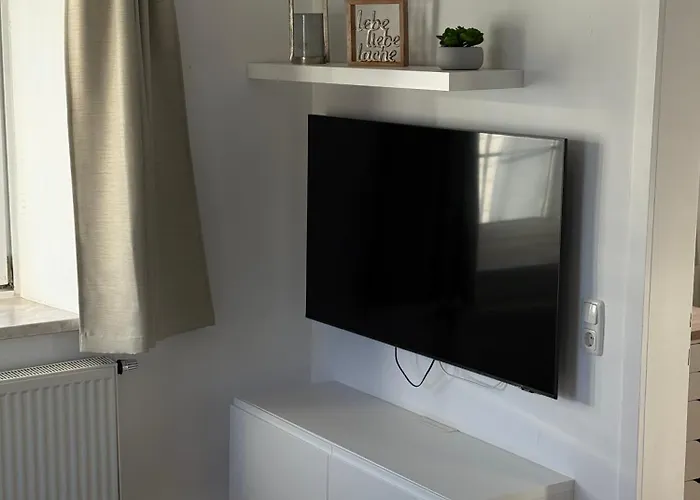 Yellow House - 3 Daire Steyr