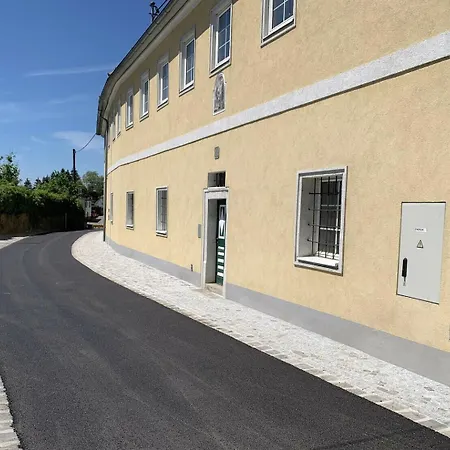 Yellow House - 3 *