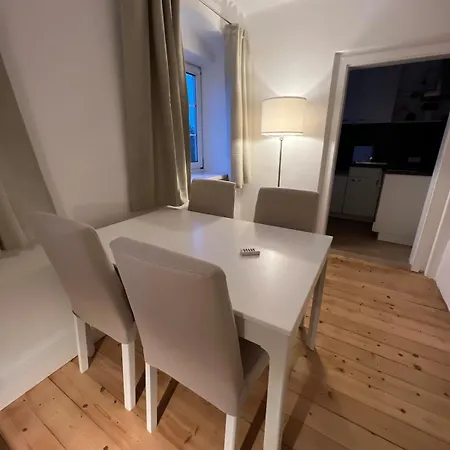 Yellow House - 3 公寓 施泰尔