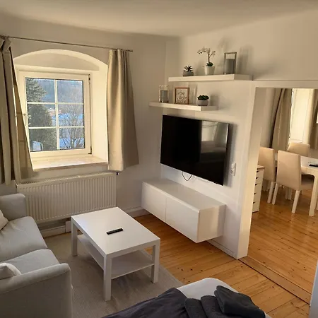 Yellow House - 3 Апартаменты