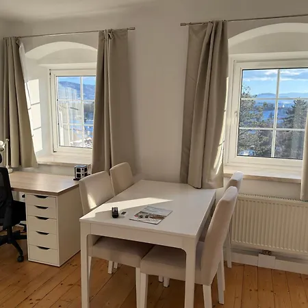 Yellow House - 3 Апартаменты Штайр