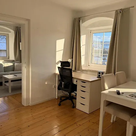 Yellow House - 3 Апартаменты Штайр